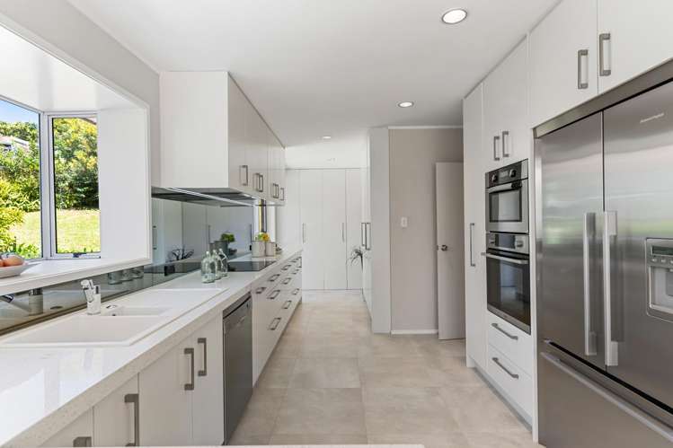15 Pickwick Parade Mellons Bay_8