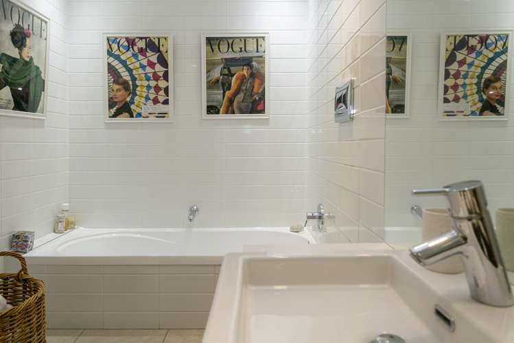 10/2 Lowell Place Waipahihi_16