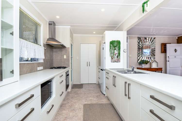 27 Yvonne Street Melville_0