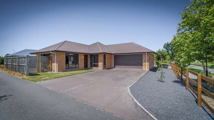 8a Othello Drive_0