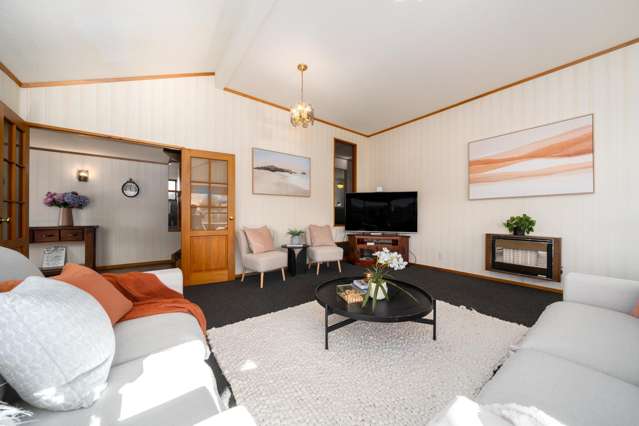 11 Duval Grove Tawa_2