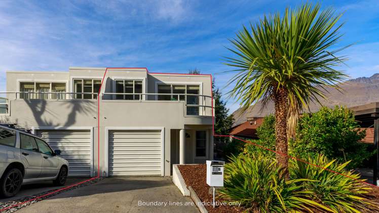 19b Wynyard Crescent Fernhill/Sunshine Bay_1