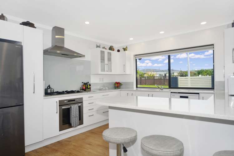 3 Mclaren Place Otaki_2