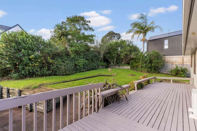9 Glucina Place Glen Eden_11