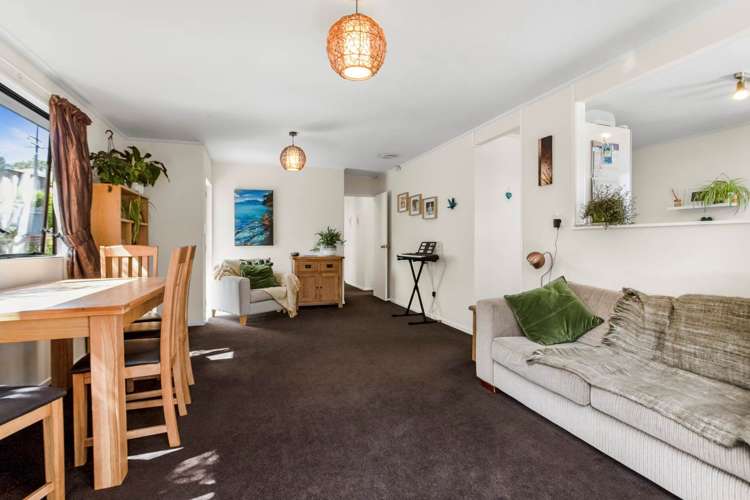 187 Glengarry Road Glen Eden_7