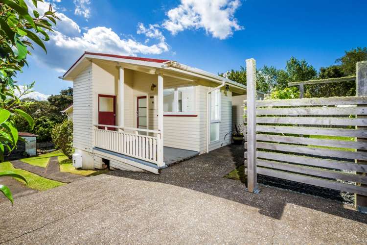 53 Taurus Crescent Beach Haven_7