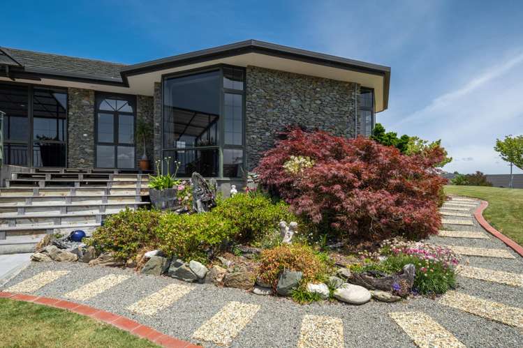 27 Pine Hill Rise Fairhall_32