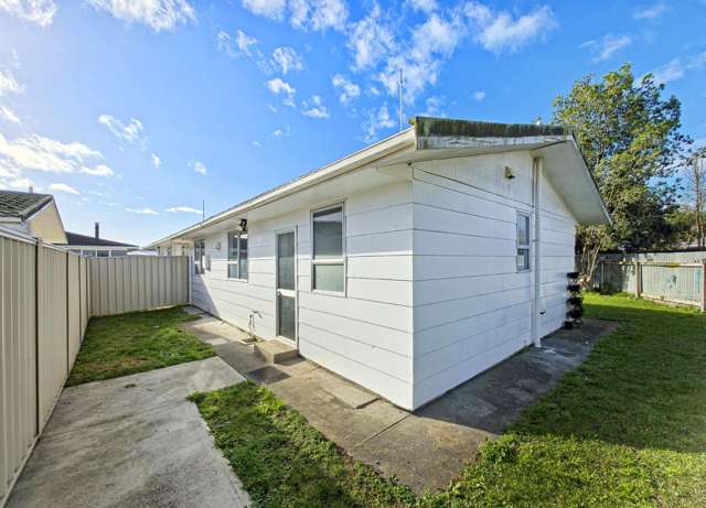 2/9 Lyttelton Crescent 2110_1
