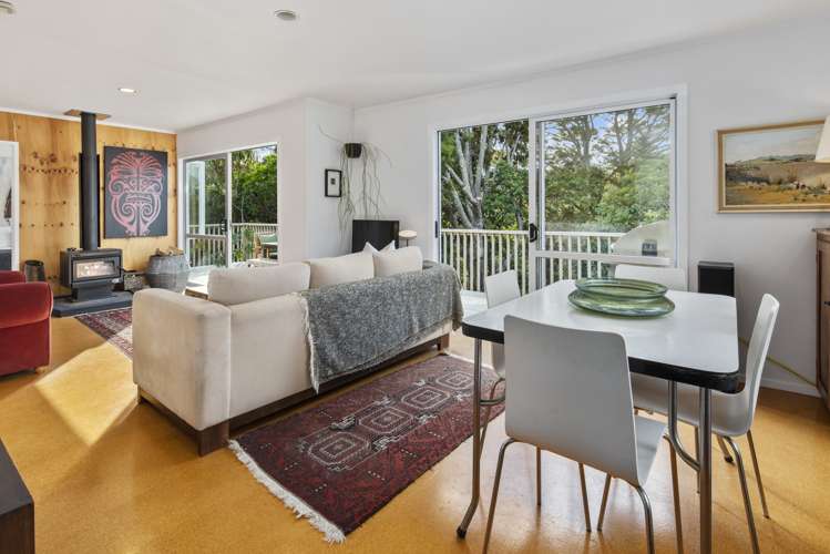 3 Ferndale Avenue Leigh_3