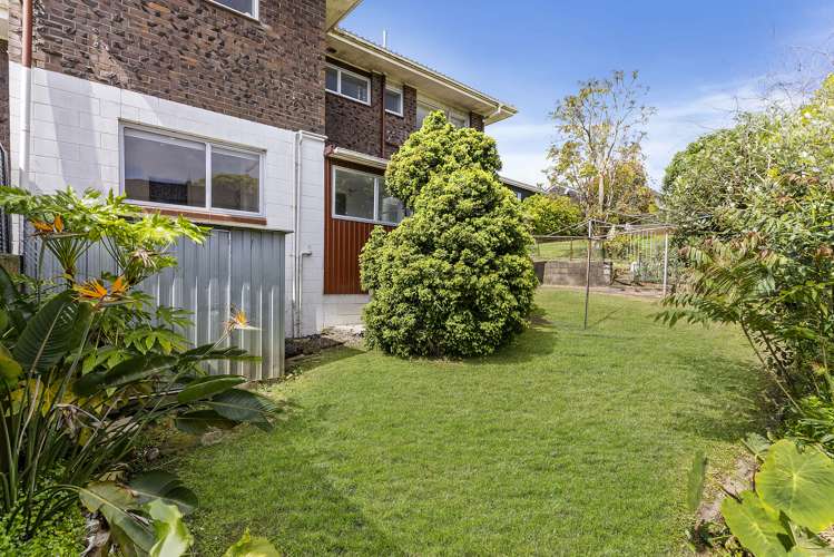 2/5 Goad Crescent Hillsborough_29