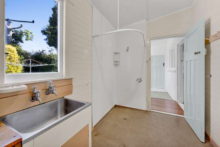 36 Percy Avenue Stratford_18