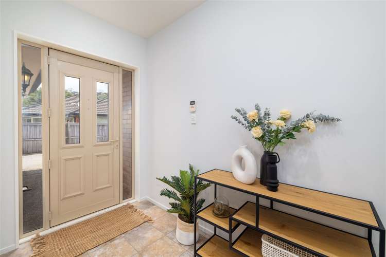 8 Piper Lane Beckenham_17