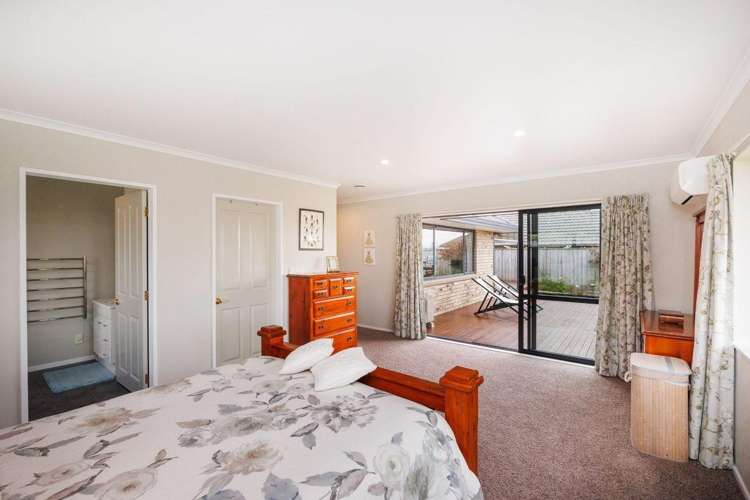  147 Pacific Drive Fitzherbert_5