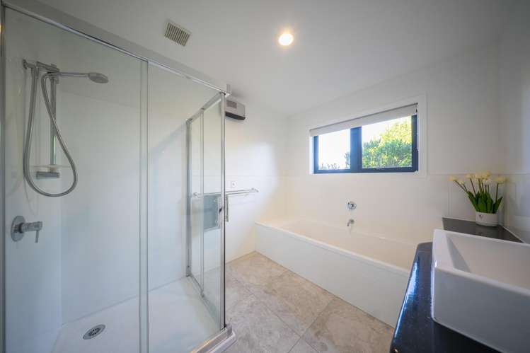 330 Sinclair Road Te Anau_24