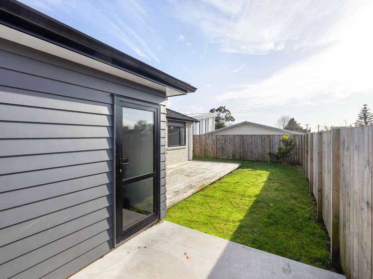 7/126 Rifle Range Road Dinsdale_3