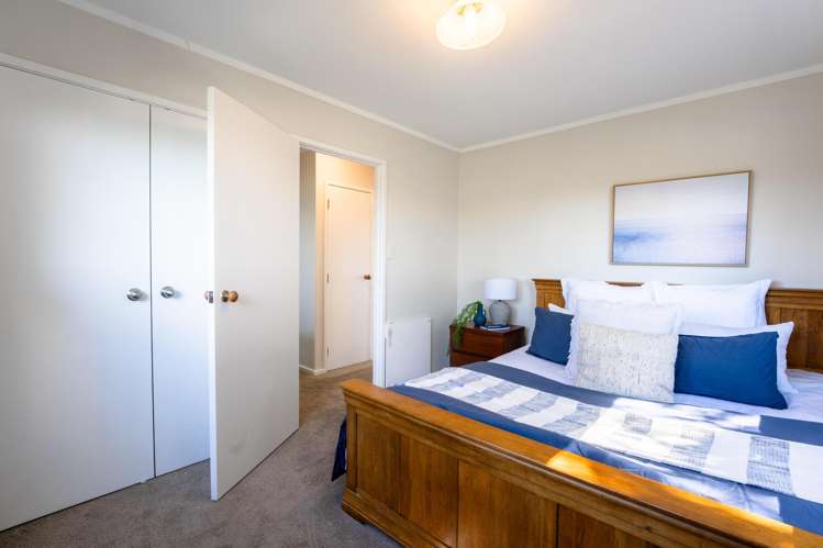 2/13 Fairclough Road Beach Haven_9