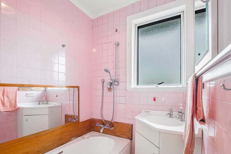 29 Kelwyn Road Kelston_7