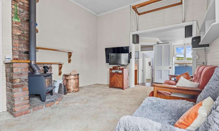 10 North Street Mokau_8