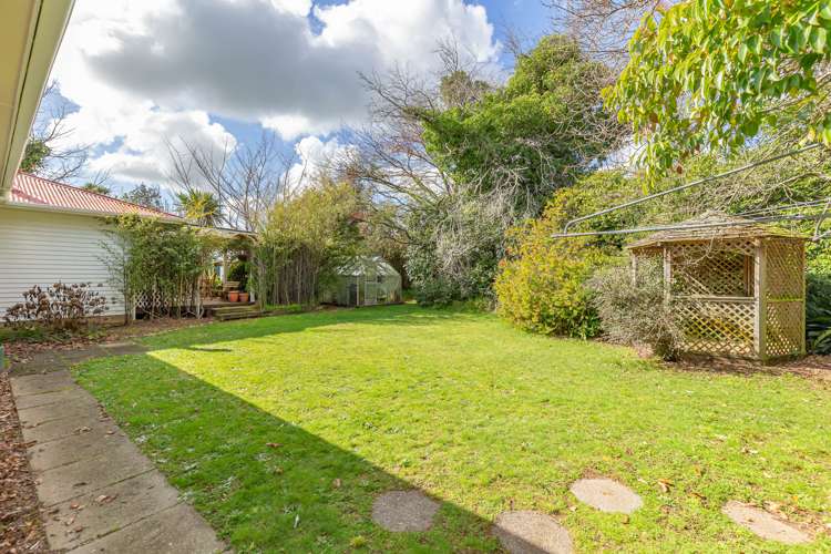 38 Queenwood Road Levin_16