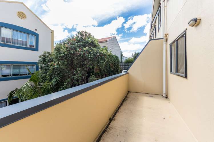 8/8 Margan Avenue New Lynn_10