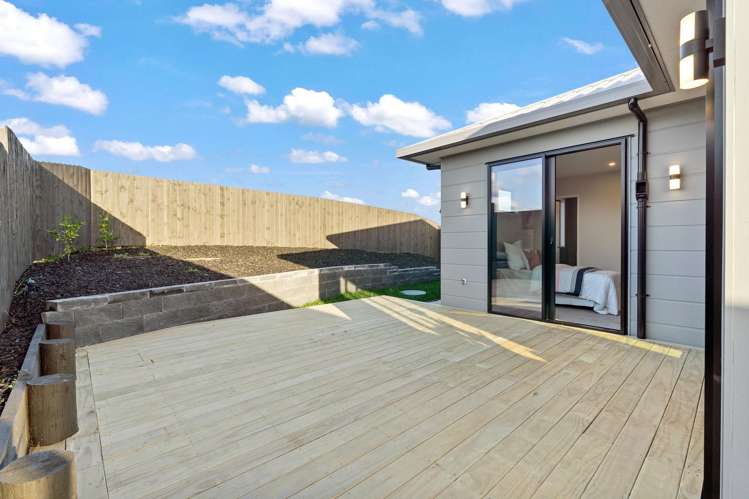 98 Huanui Drive Orewa_23