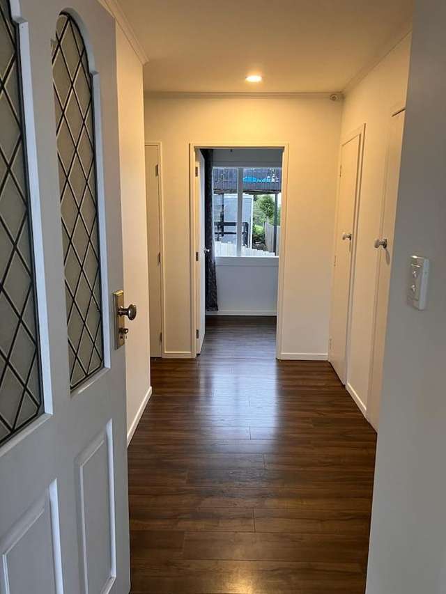 Front/232A Sunset Road Windsor Park_3