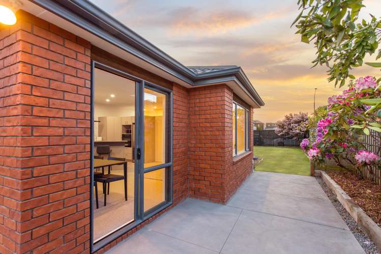 586 Madras Street Saint Albans_14