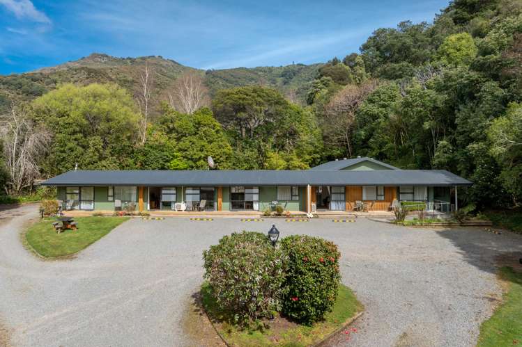 71 Main Road Havelock_17