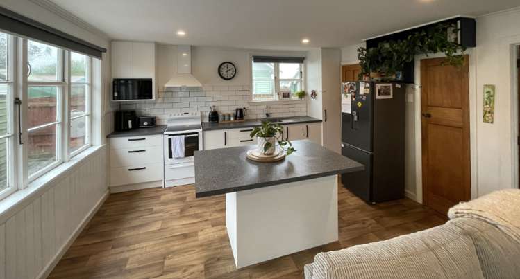 202 Weld Street Hokitika_6