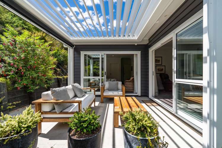 55 Kent Terrace Taradale_13