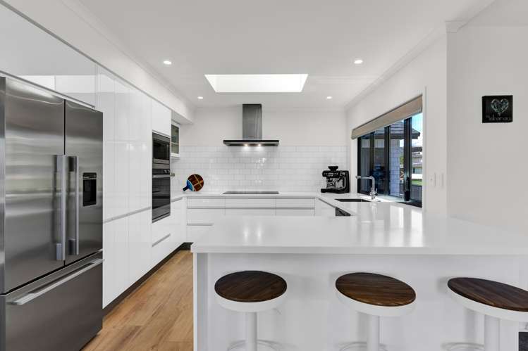 6 Francis Douglas Drive Westown_8