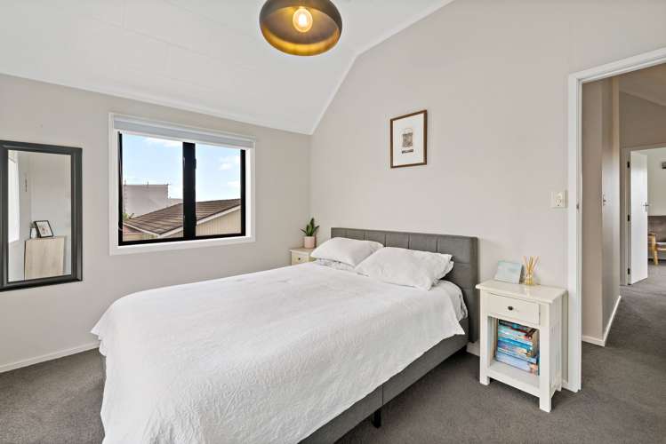 2/15 Steen Place Mangere Bridge_5