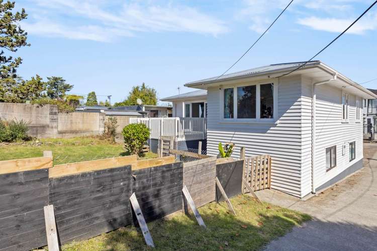 54 Glen Road Ranui_10