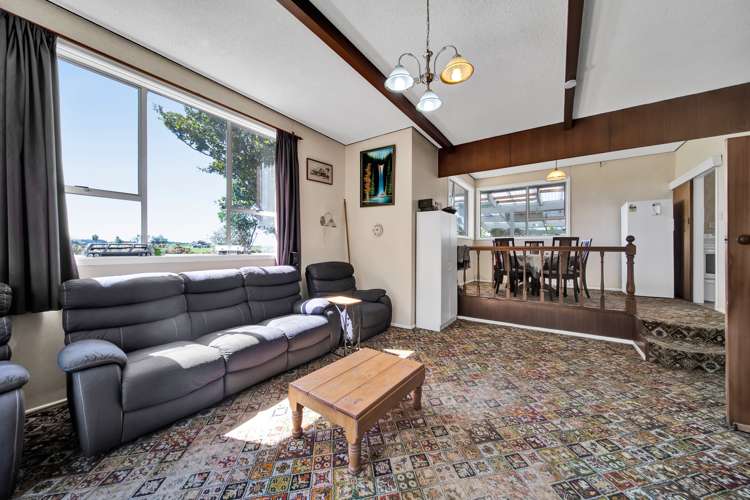 2 Tauhuri Street Manaia_5