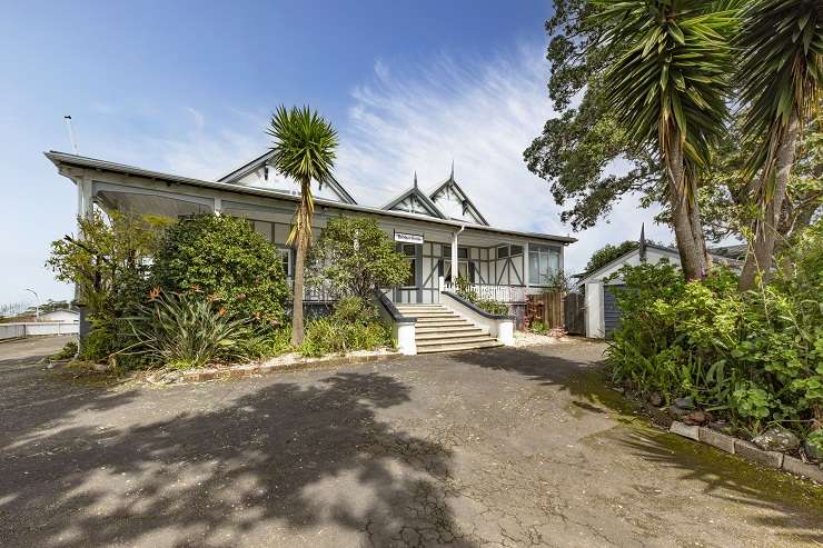 A three-bedroom renovated villa at 190 Arthur Street, in Onehunga, Auckland, goes to auction on March 27. Photo / Supplied