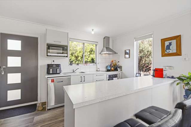 1/20 De Bloge Place Burwood_1