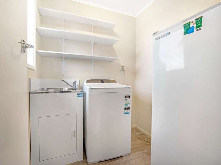 40 Roger Street Pukehangi_14