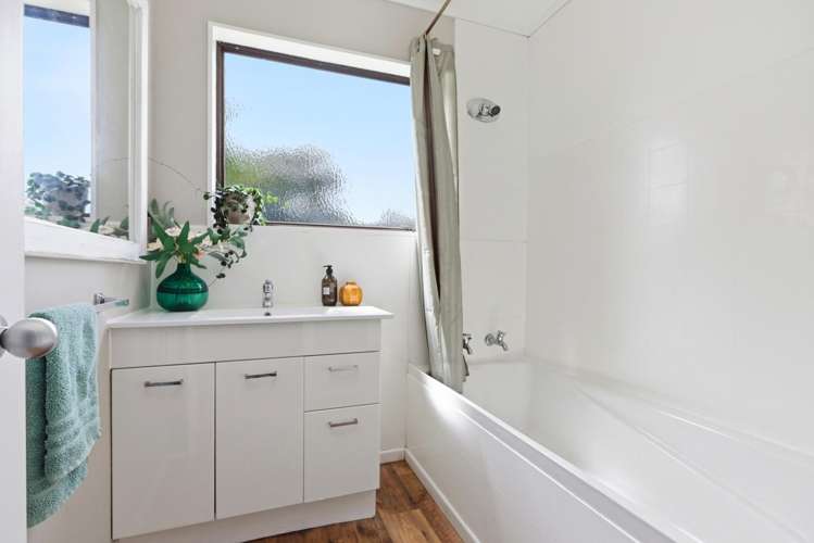 26 Sunrise Avenue Mt Maunganui_12