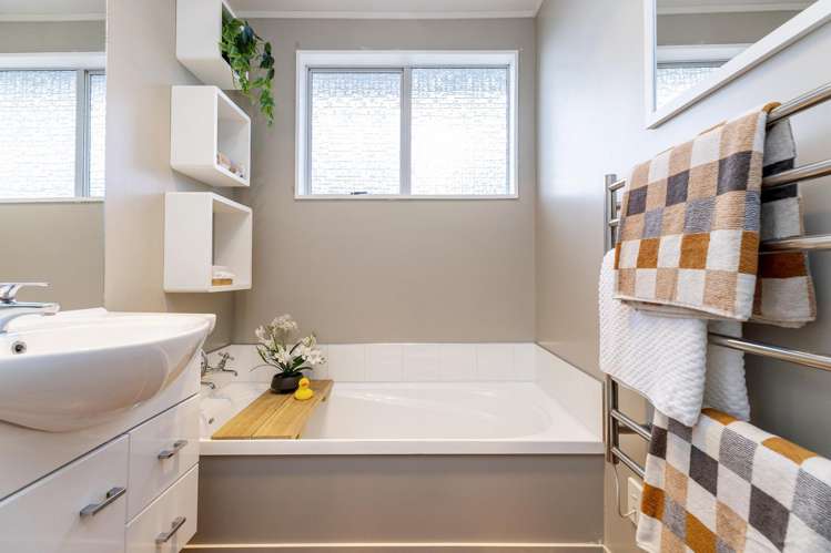 64 Hyde Avenue Richmond Heights_12