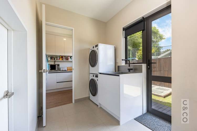 1 Duchess Way Riverhead_12