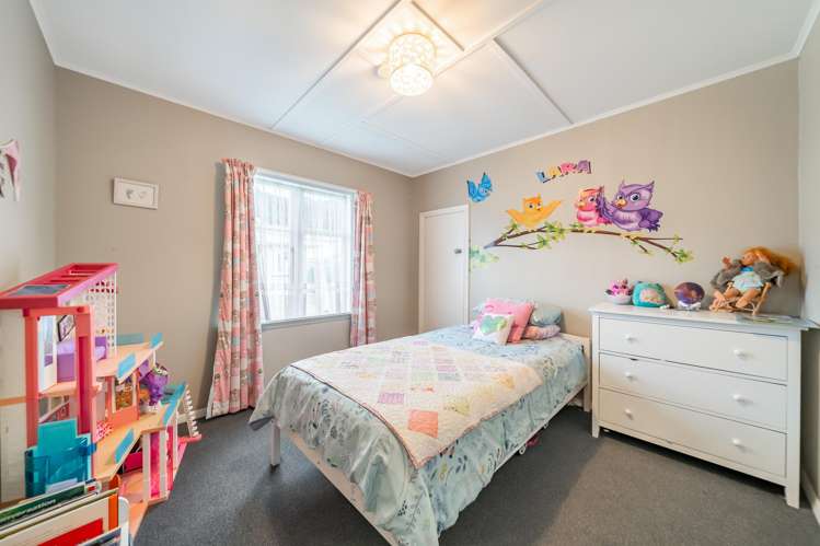 2 Davis Grove Wainuiomata_12