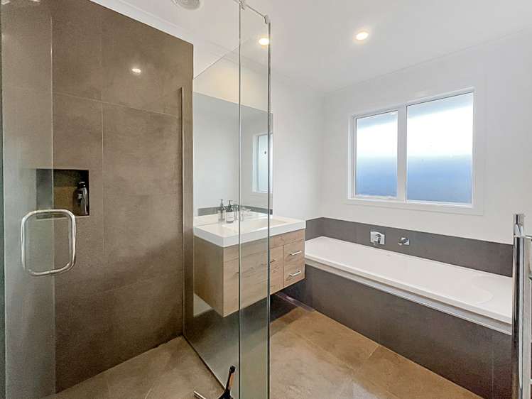 111 Johnstone Drive Fitzherbert_11