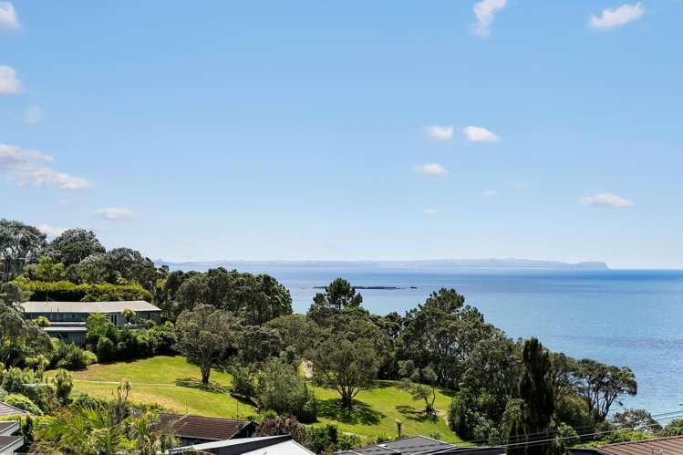 66 Churchill Road Murrays Bay_13