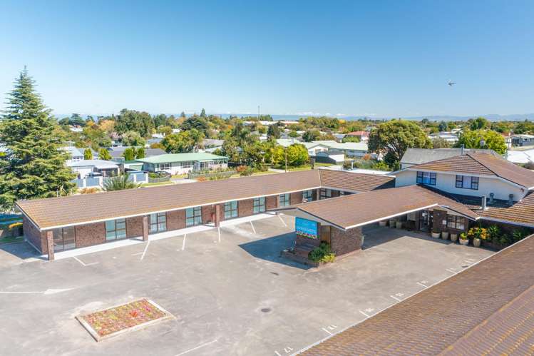 1400 Karamu Road North Mayfair_22