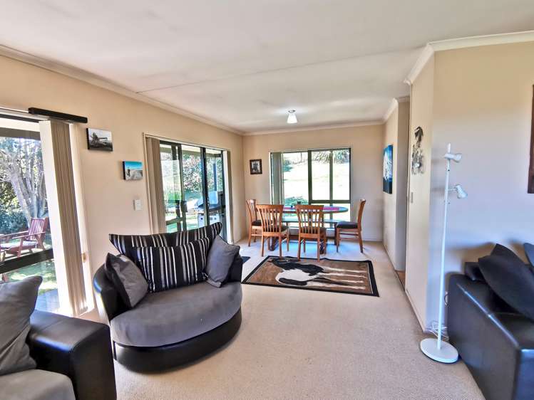 151 Pukenamu Road Te Horo_24