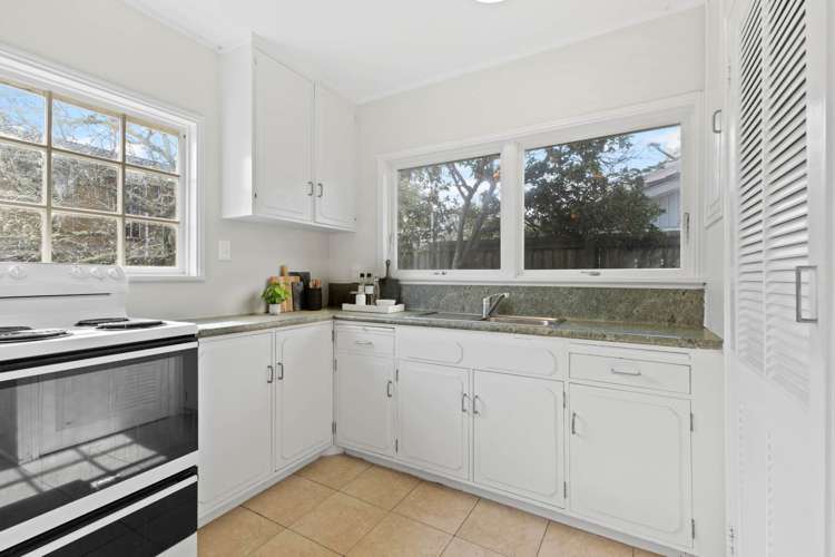 2/12 Booker Place Manurewa_4