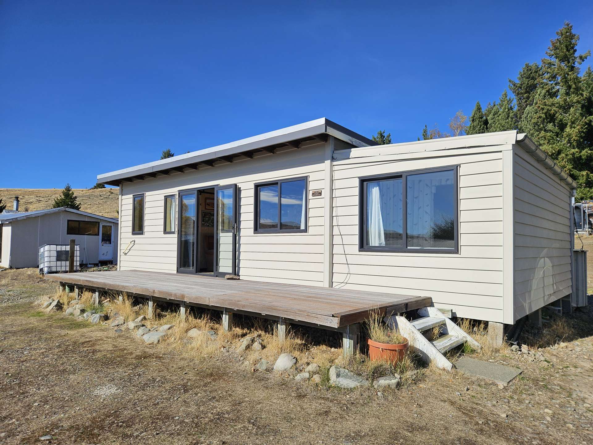 Hut 34 217 Lake Alexandrina South Road Lake Tekapo_0