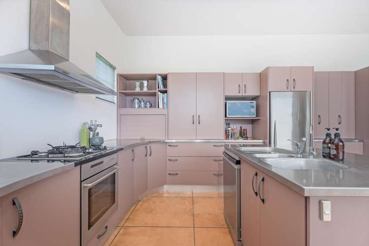 141 Everitt Crescent Whangamatā_10