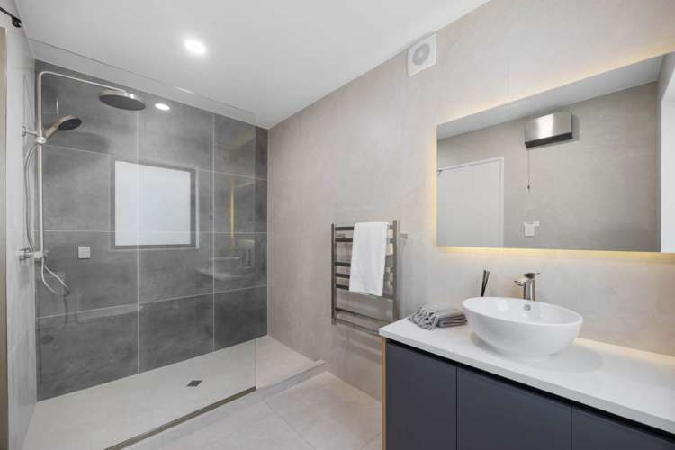 8 Mill Hill Close Flat Bush_40