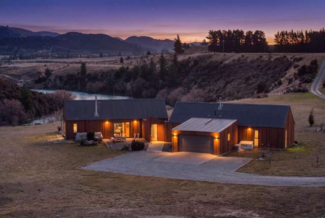 A remarkable setting, a remarkable home